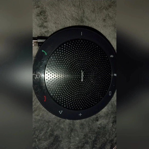Jabra Bluetooth speaker/conference call - Picture 2 of 5